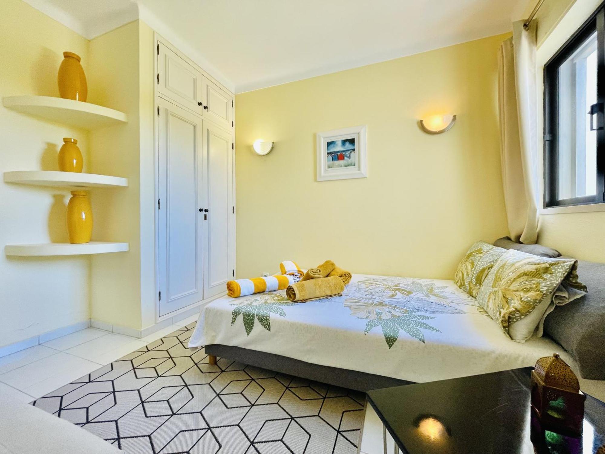 Lavanda - 2 Bedrooms - 3 Level Pool - Garden - Beach 1Km Estombar Exterior photo