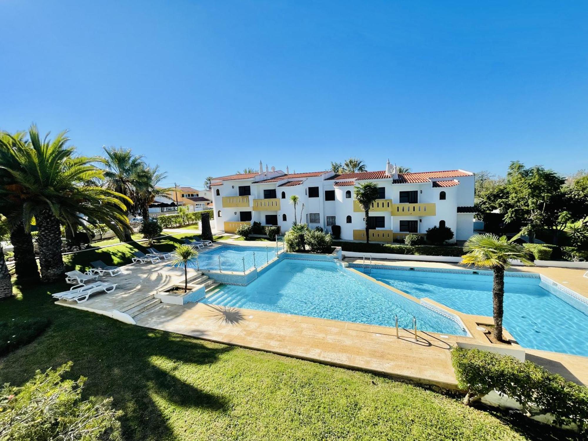 Lavanda - 2 Bedrooms - 3 Level Pool - Garden - Beach 1Km Estombar Exterior photo